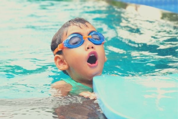 How to Teach Your Child Breath Control when Swimming - The Swim Revolution